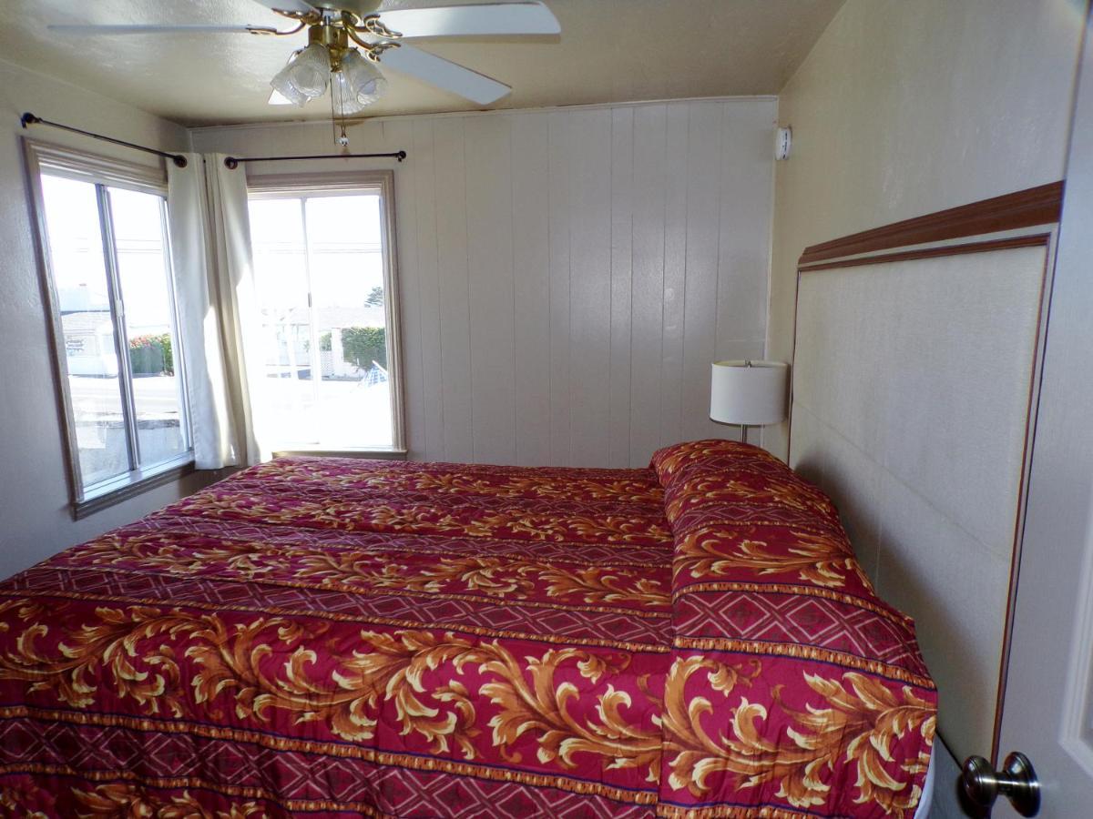 Cypress Tree Motel 카유코스 외부 사진