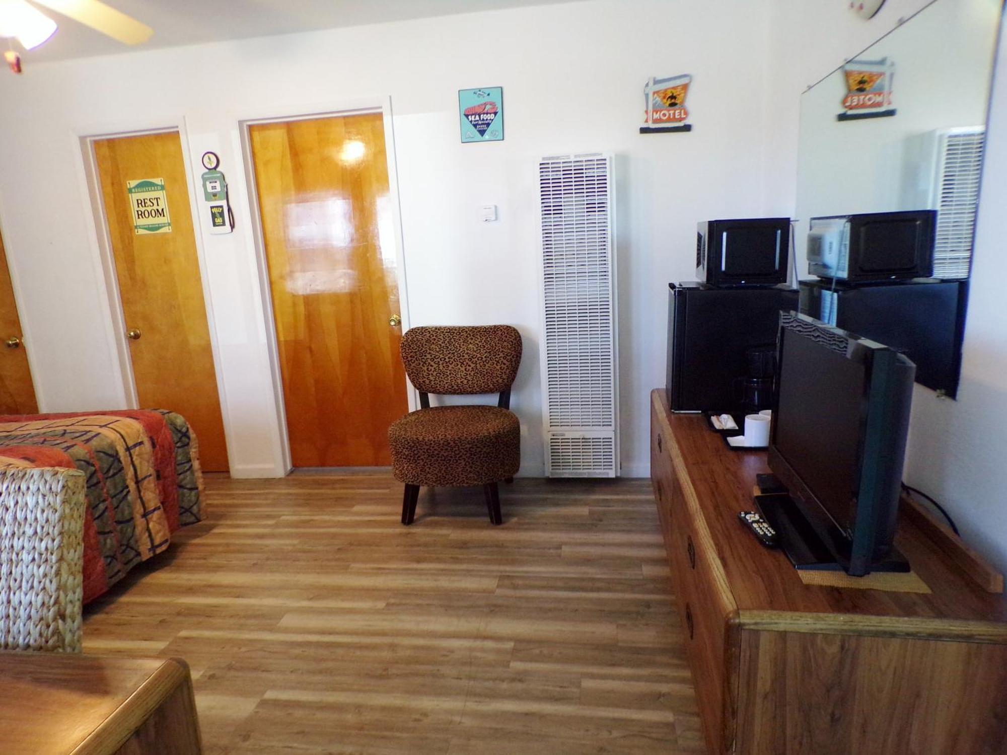 Cypress Tree Motel 카유코스 객실 사진