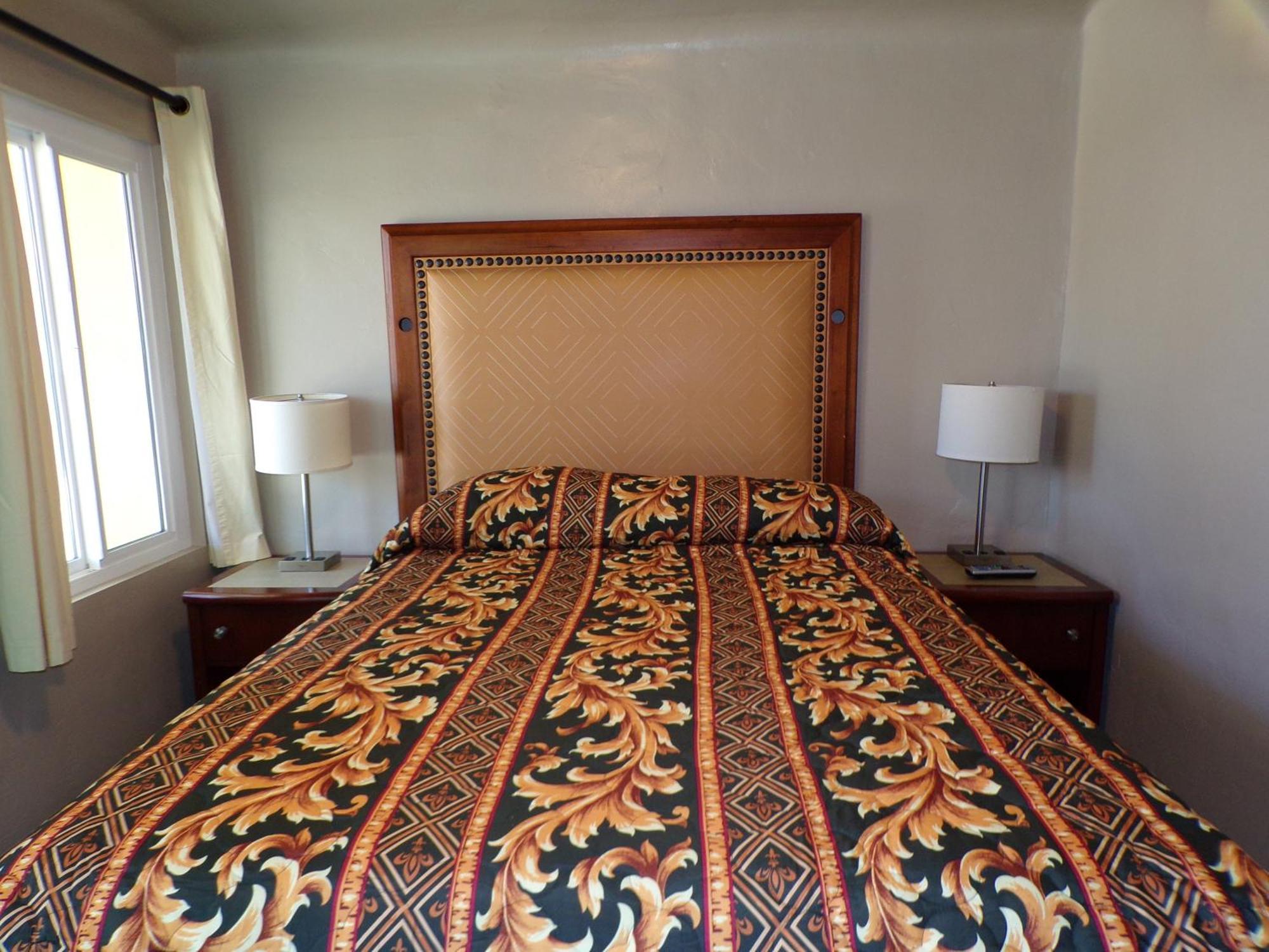 Cypress Tree Motel 카유코스 객실 사진